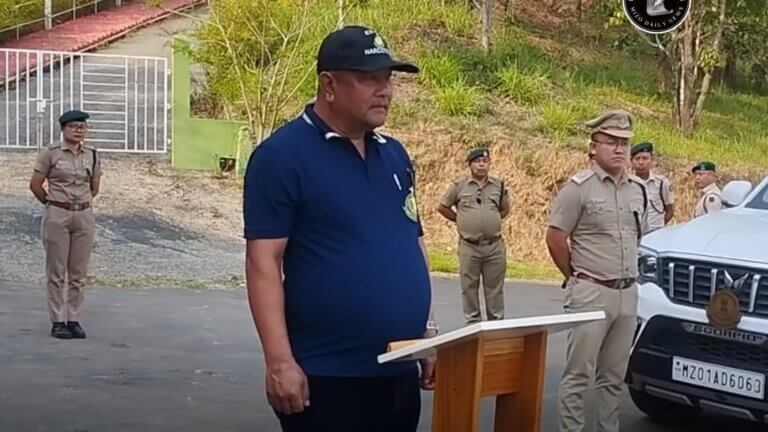 EXCISE COMMISSIONER IN KHAWZAWL TLAWH. KHAWZAWL EXCISE-in HEROIN HAWNG 4 MAN